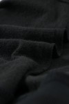 Jersey nero con mangas abullonadas