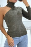 cable knit turtleneck sweater with single sleeve