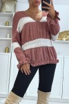 Fluffy dark pink jumper with shiny thread and ruffle
