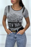 Printed gray t-shirt with zipper