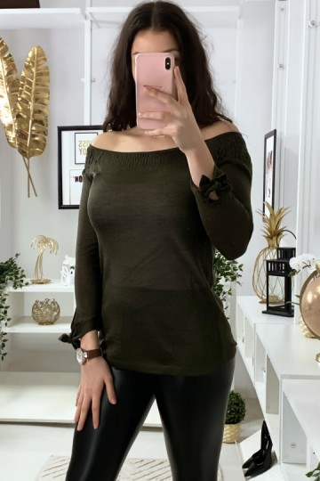Khaki boat neck top with elastic and knot on the sleeves