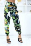 Fluid anise green feathered trousers with elastic waist and ankles