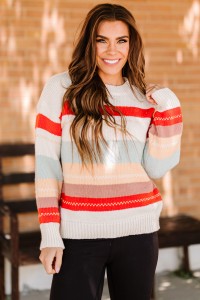 Suéter de rayas de colores