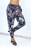 Fluid black cigarette trousers with foliage and feathers pattern