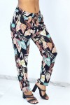 Straight-cut fluid black pants with multicolored feather print
