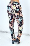 Straight-cut fluid black pants with multicolored feather print