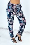 Straight-cut fluid navy pants with multicolored feather print