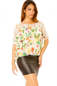 T-shirt with white flowers and lace yoke.