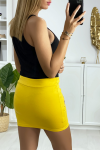 Minifalda muy sexy con cremallera dorada.