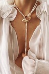 Collar asimétrico de perlas