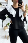 Black blouse for women with pleated collar and sleeves in white.