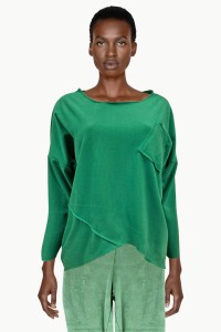 Green sweater with three quarter sleeves