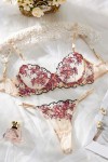 Ensemble de lingerie en dentelle florale rose