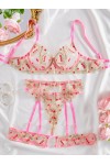 Ensemble de lingerie brodé rose