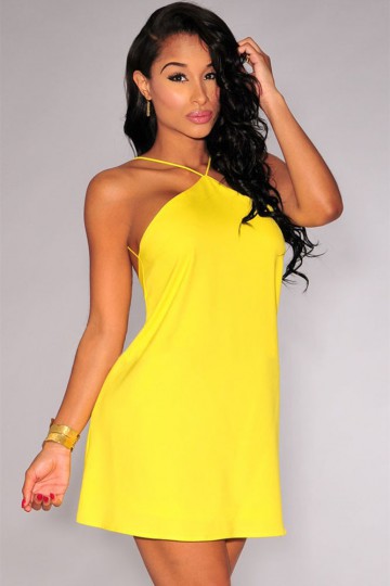 Vestido amarillo sin espalda