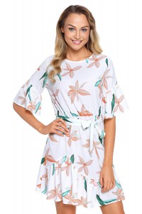Short summer dress with 3/4 sleeves and floral print