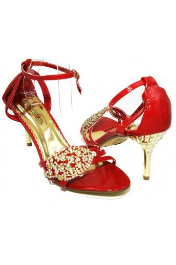 Chaussure rouge avec détails couleur or