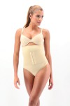 String silhouette parfaite beige