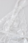 3-piece set in white veil and lace