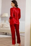 Pijama de raso rojo con bordado